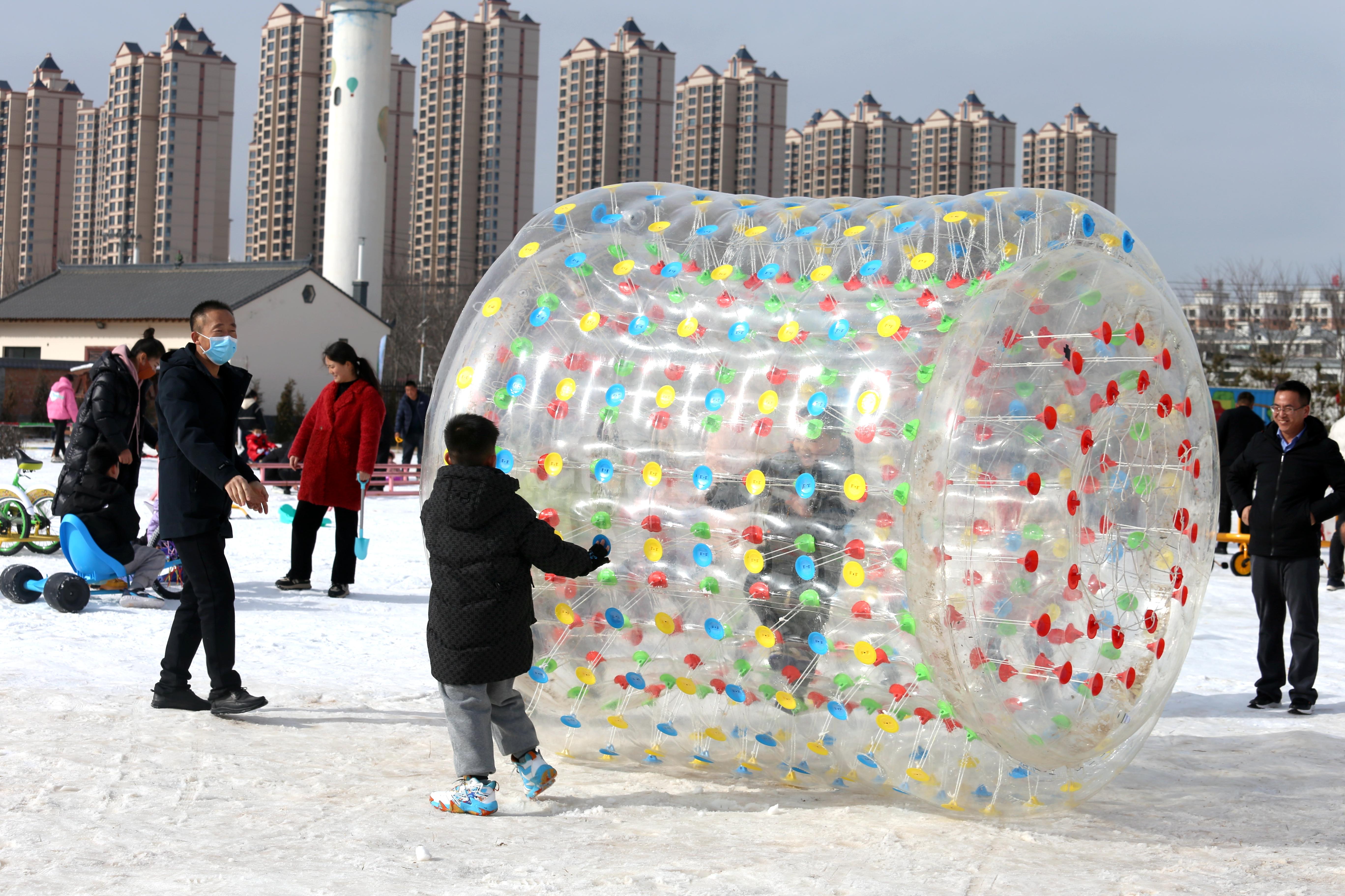 充气雪地玩具拖拽龙舟毛毛虫章鱼